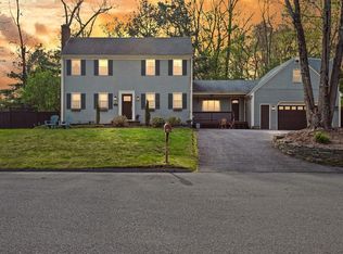 182 Ferncliffe Rd, Seekonk, MA 02771