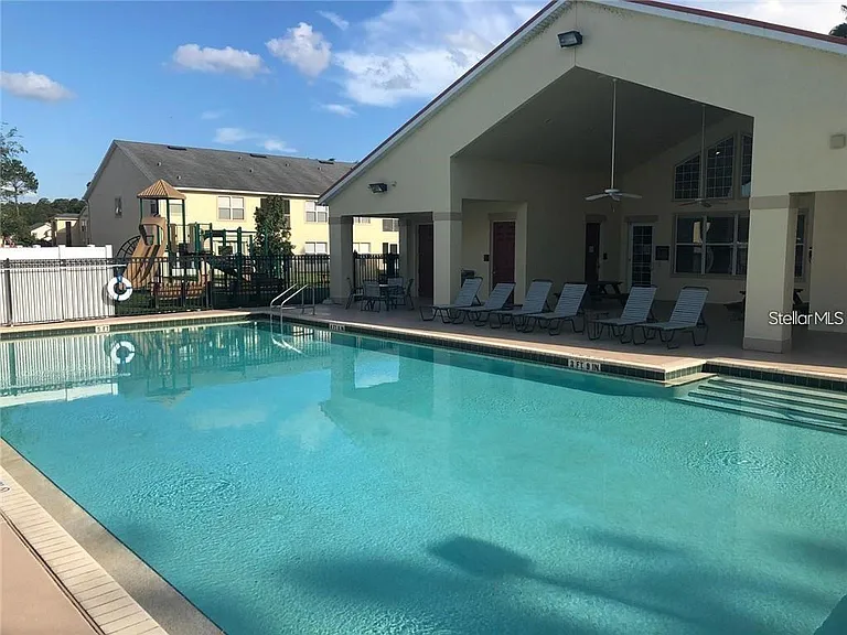 2866 Club Cortile Cir #B — Photo 6