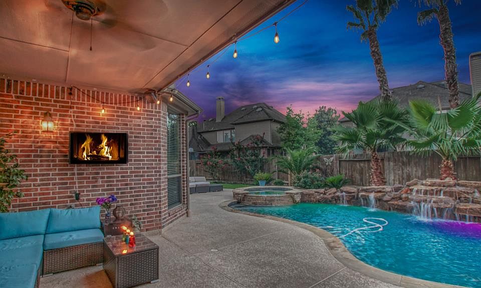 1st image of 17327 Coronado Park Ln