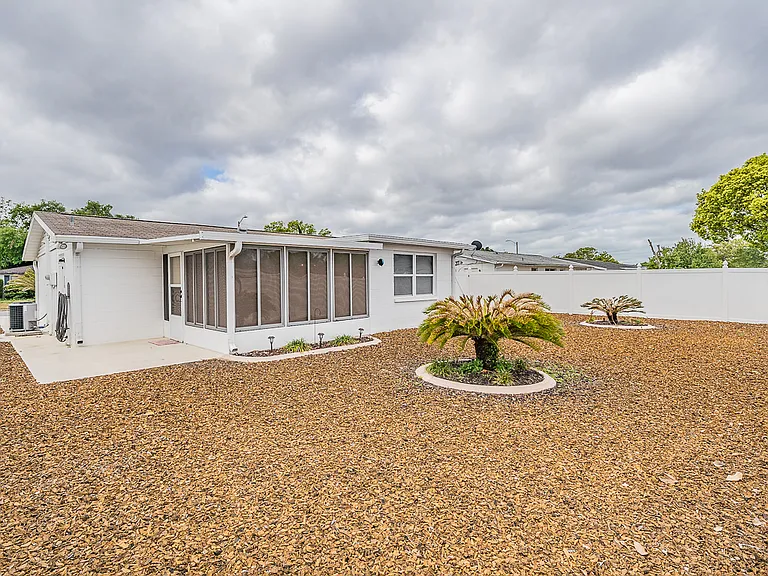 7715 Sue Ellen Dr — Photo 17