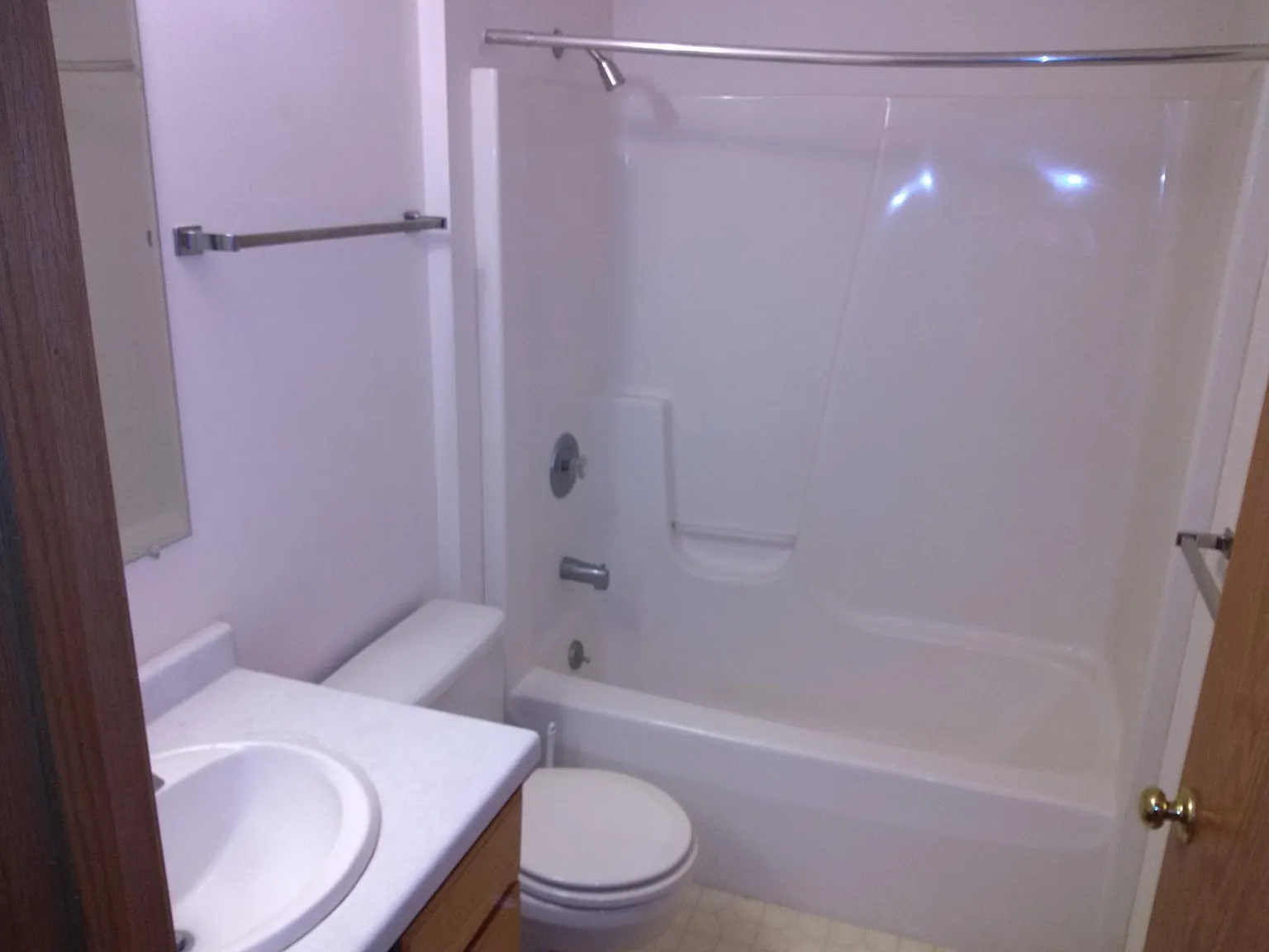 4 bed, 1325 sqft, $1,995 — Photo 4