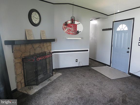 5th image of 815 Samantha Cir #323
