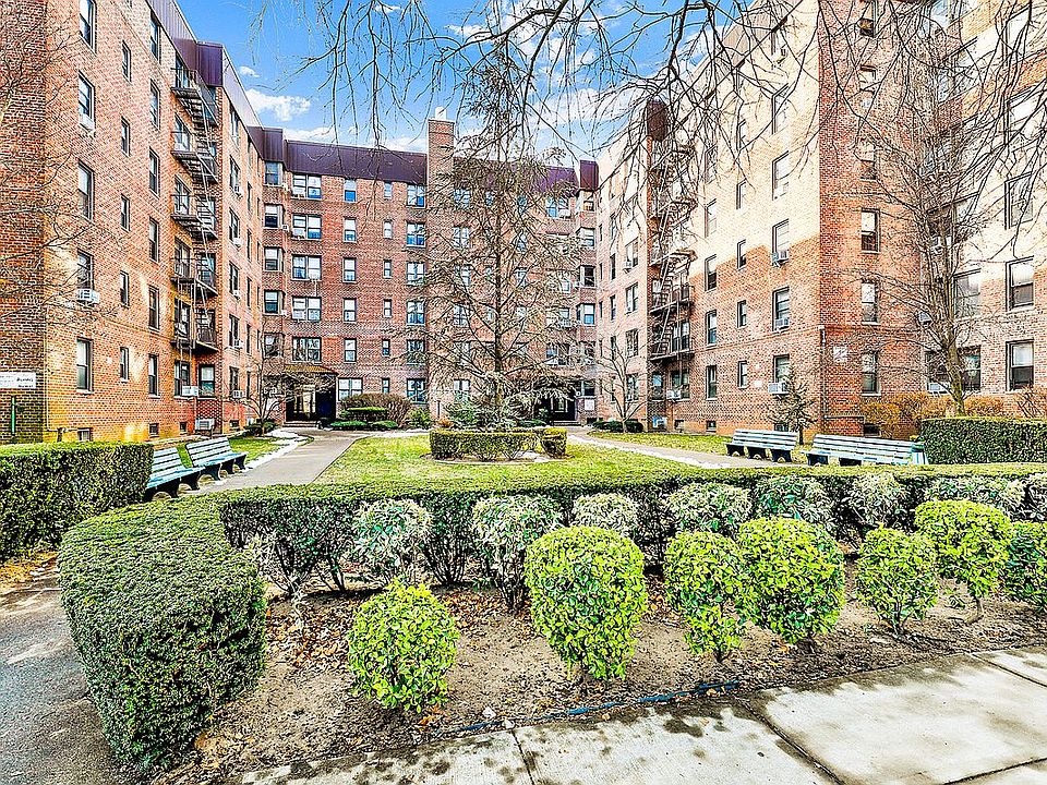 1st image of 2260 Burnett St APT 3E