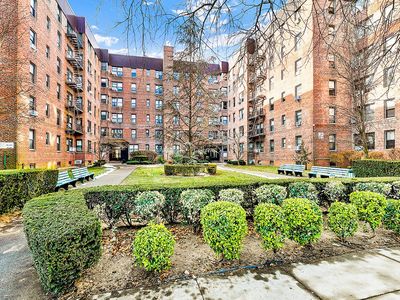 2260 Burnett St APT 3E, Brooklyn, NY, 11229