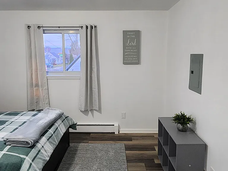 38 Hill Ave #6 — Photo 10