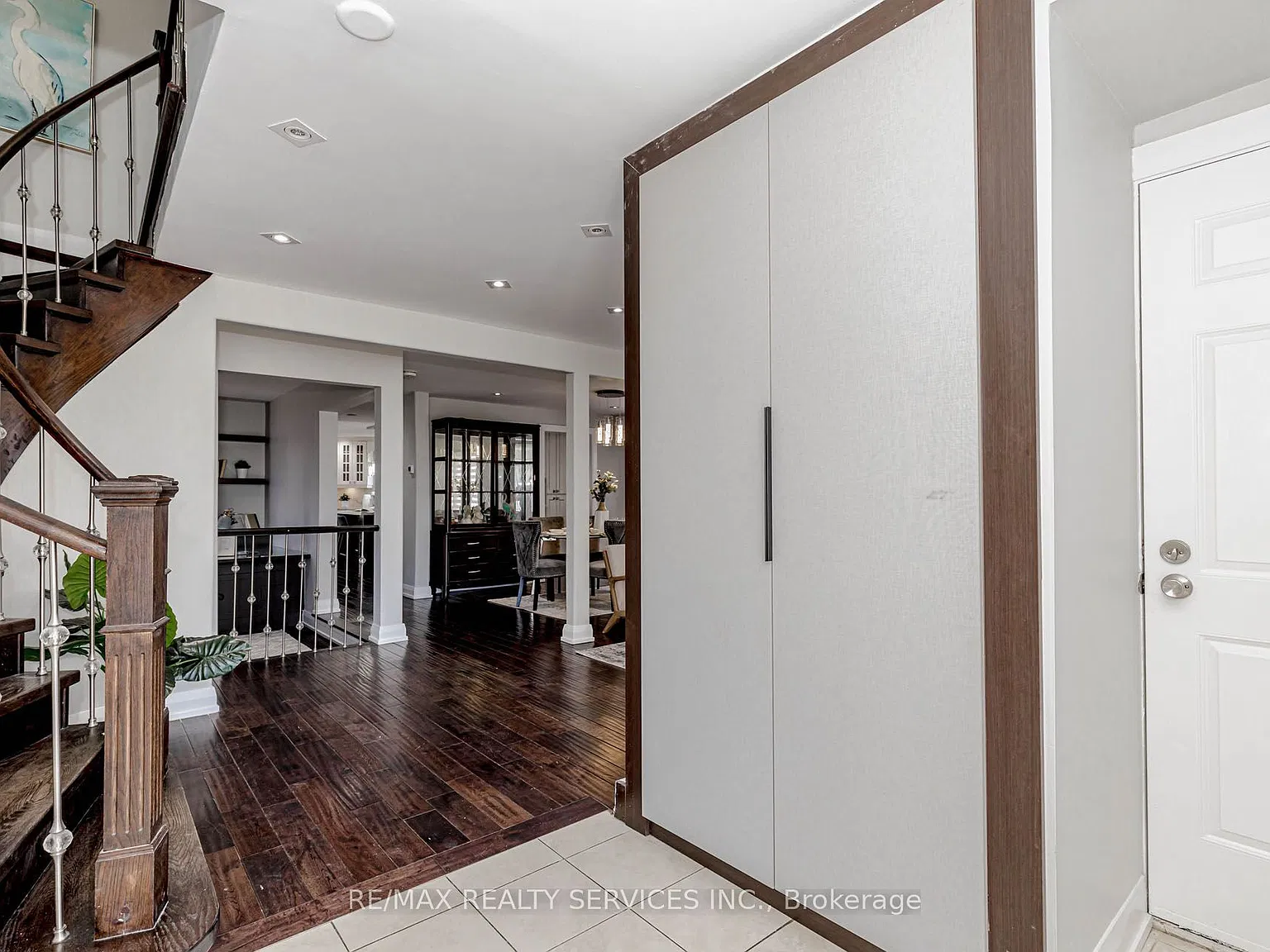 4 bed, $4,000 — Photo 4
