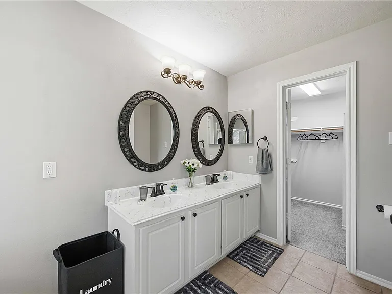 71 Summerhaze Cir — Photo 23