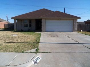 809 11th St, Wolfforth, TX 79382