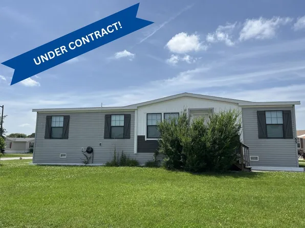 55 Drake Ln, Beecher, IL 60401