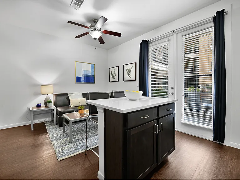 Grandmarc Austin - Student Housing — Photo 13