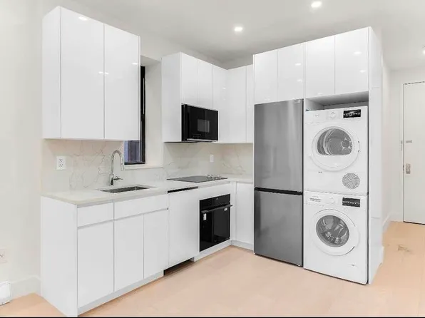220 Saint James Pl #2C, Brooklyn, NY 11238