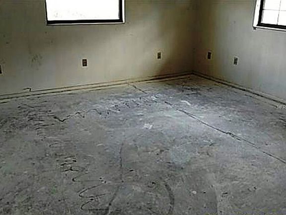 3rd image of 16419 Winburn Pl