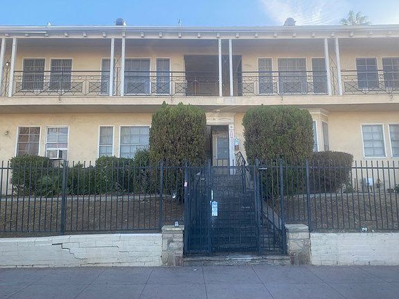 2nd image of 1044-1048.5 Menlo Ave #2569-5