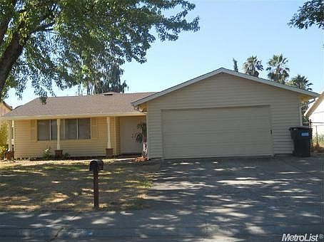 1st image of 8278 Hayfield Cir