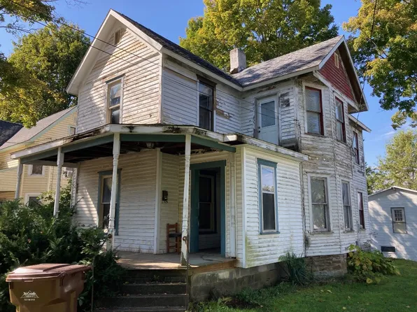 122 High St, Cambridge Springs, PA 16403
