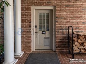 2801 Spreading Oaks Dr NW, Acworth, GA