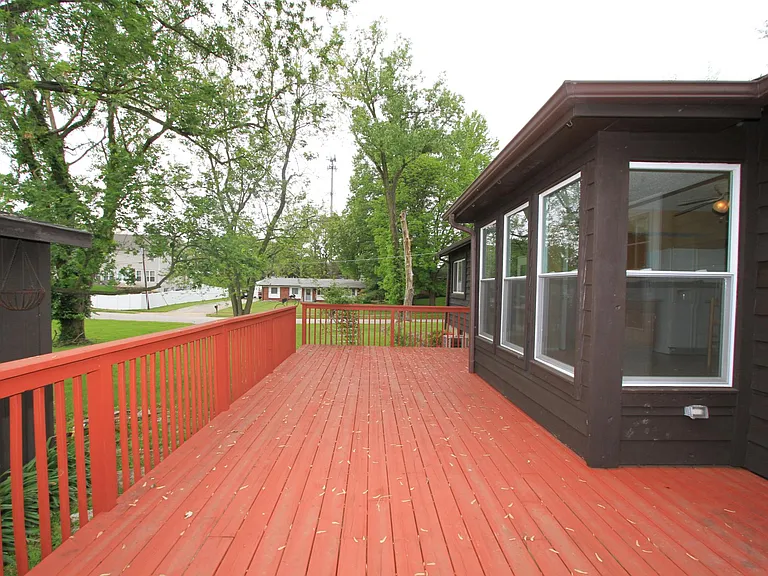238 Saint Marys Dr — Photo 5