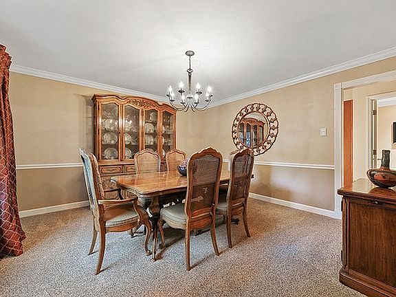 3rd image of 5848 Karamar Dr