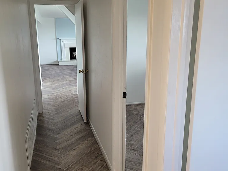 2119 S Davis Blvd E — Photo 18
