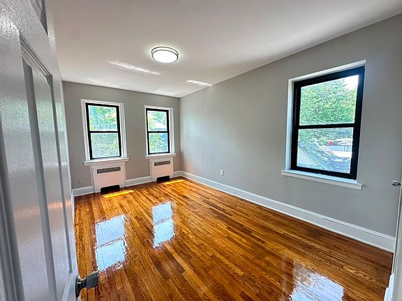 3rd image of 67 Lenox Ave APT 2E