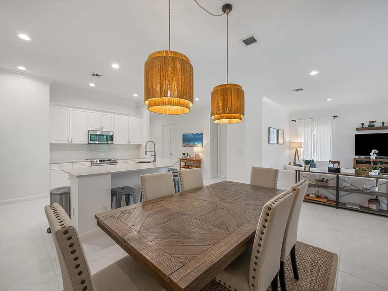 2920 Twin Oaks Way — Photo 11