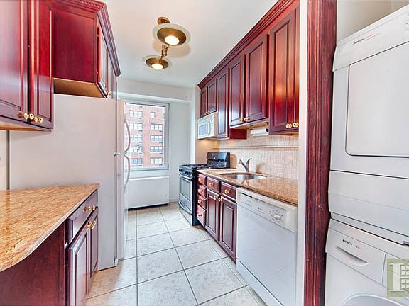 4th image of 303 E 57th St APT 7J