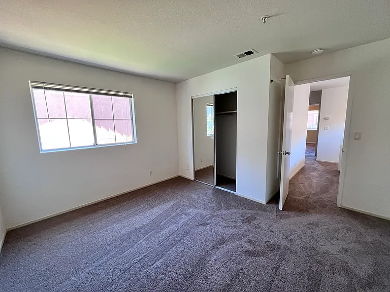 1059 La Sierra Ter — Photo 15