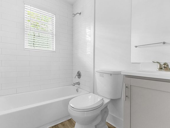 3rd image of 4226 2nd Ave S APT D