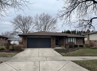 15236 Saint Andrews Dr, Orland Park, IL