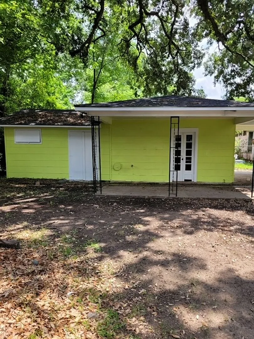 3567 Charles Street - 3 bedrooms 1 bath — Photo 4