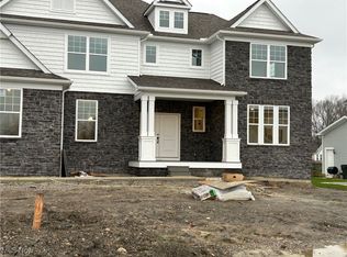 32609 Trillium Ct, Avon Lake, OH 44012