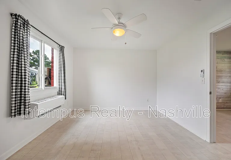 910 Shelby Ave #201 — Photo 7