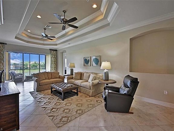 3rd image of 10250 Glastonbury Cir #201