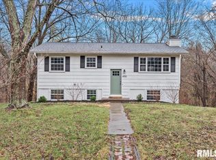 2930 Carriage Ln, Springfield, IL 62707