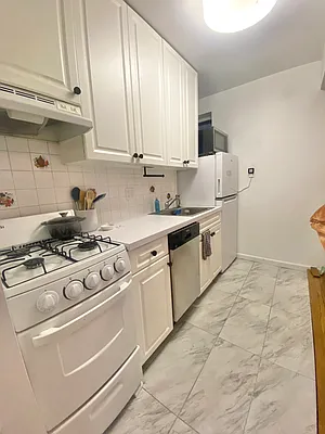 Rented by Corcoran | media 9