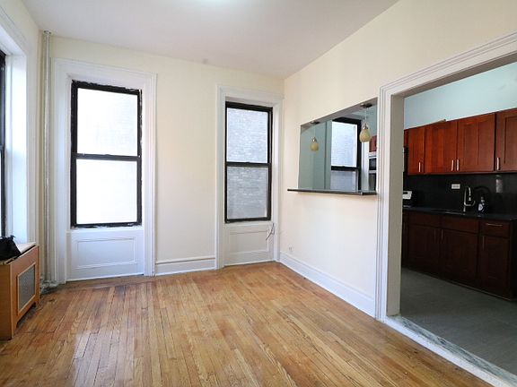 2nd image of 374 W 46th St #3EE