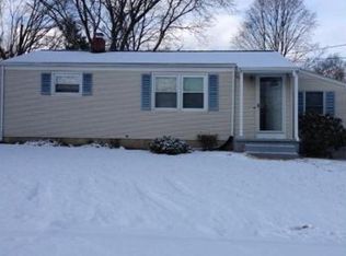 34 Plumtree Cir, Springfield, MA 01118