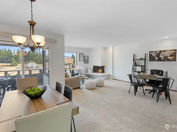 5915 Highway Place #406, Everett, WA 98203