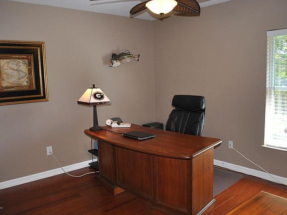 Bedroom 2-Office