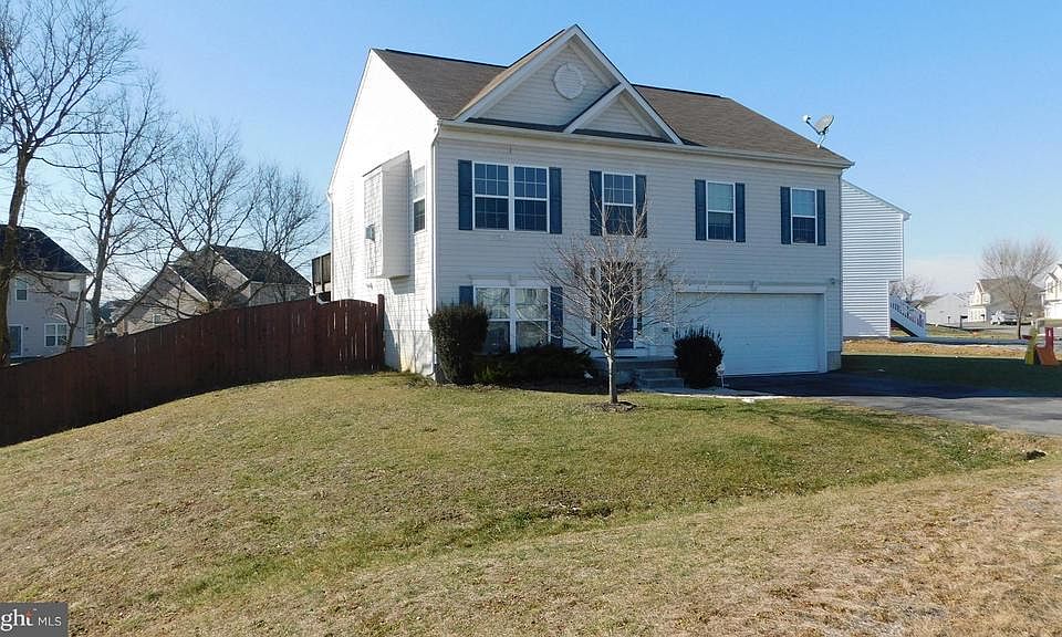 1st image of 428 Betts Way