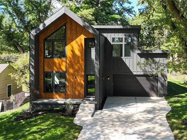 8110 Ward Parkway Plz, Kansas City, MO 64114