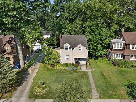 2nd image of 2340 16th St