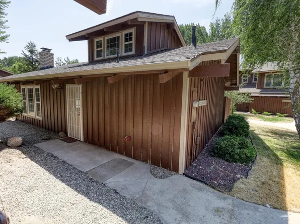 7 Cloverleaf Ct #9, Tehachapi, CA 93561
