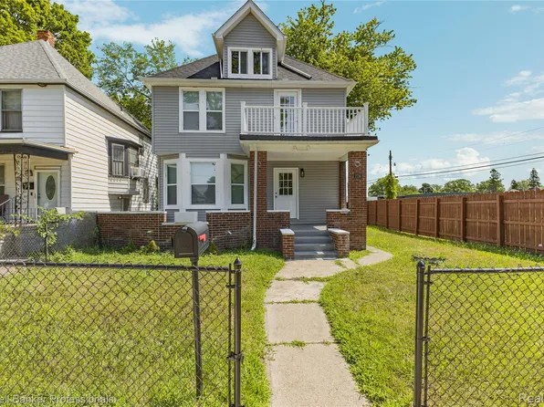 3736 Iroquois St, Detroit, MI 48214