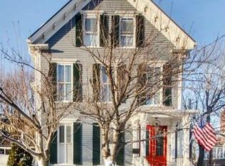 15 Davis St, Newton, MA 02465