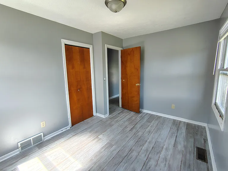2nd Bedroomon main floor