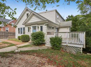 31 Old Colchester Rd, Quaker Hill, CT 06375