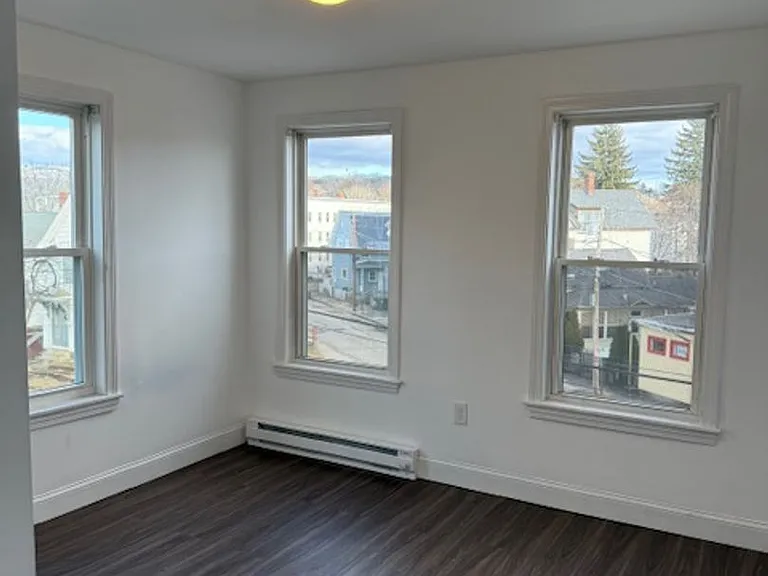 510 Maple St — Photo 4