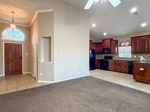 4th image of 1725 Wild Deer Way