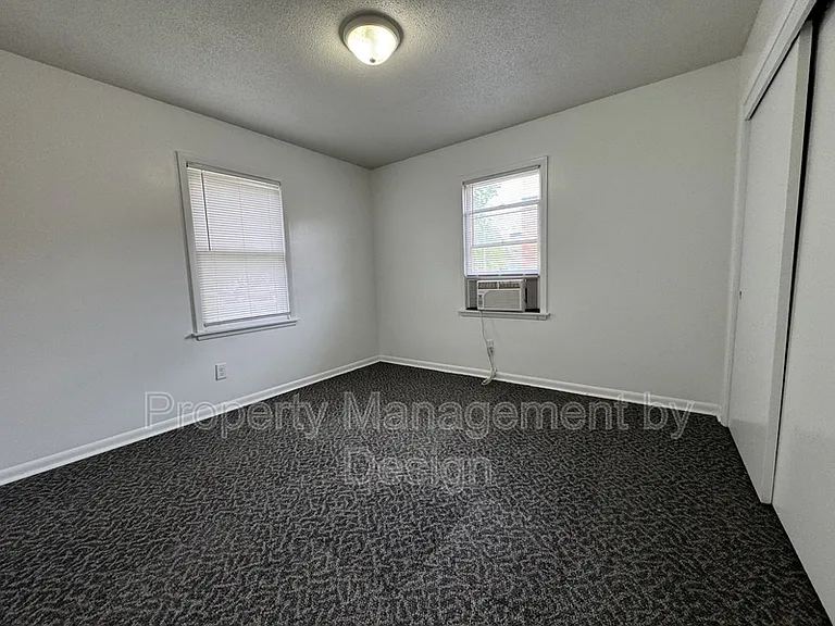 1039 5th St #7 — Photo 25